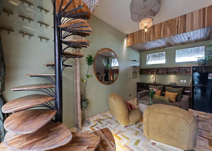 Atelier Art Lofts * أوبود
